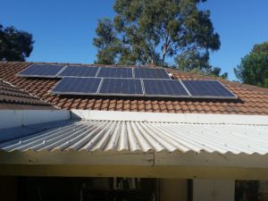 RT Solar SP telhado casa de campo com energia solar